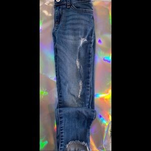 Children’s Place super skinny distressed Jeans